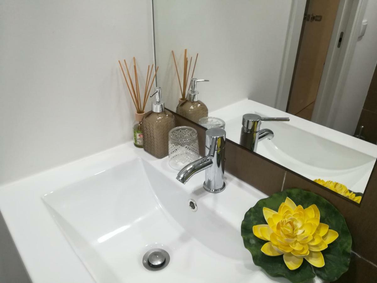 Iris Apartment 庞巴尔 外观 照片